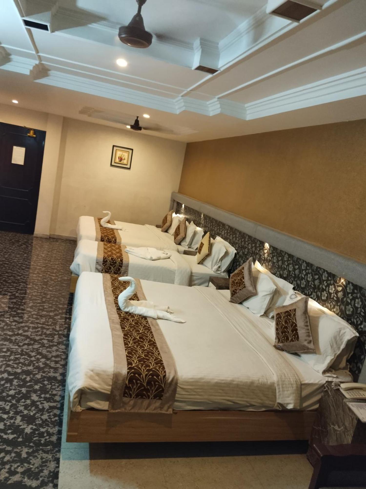 Hotel Mayas Tiruchirappalli Екстериор снимка
