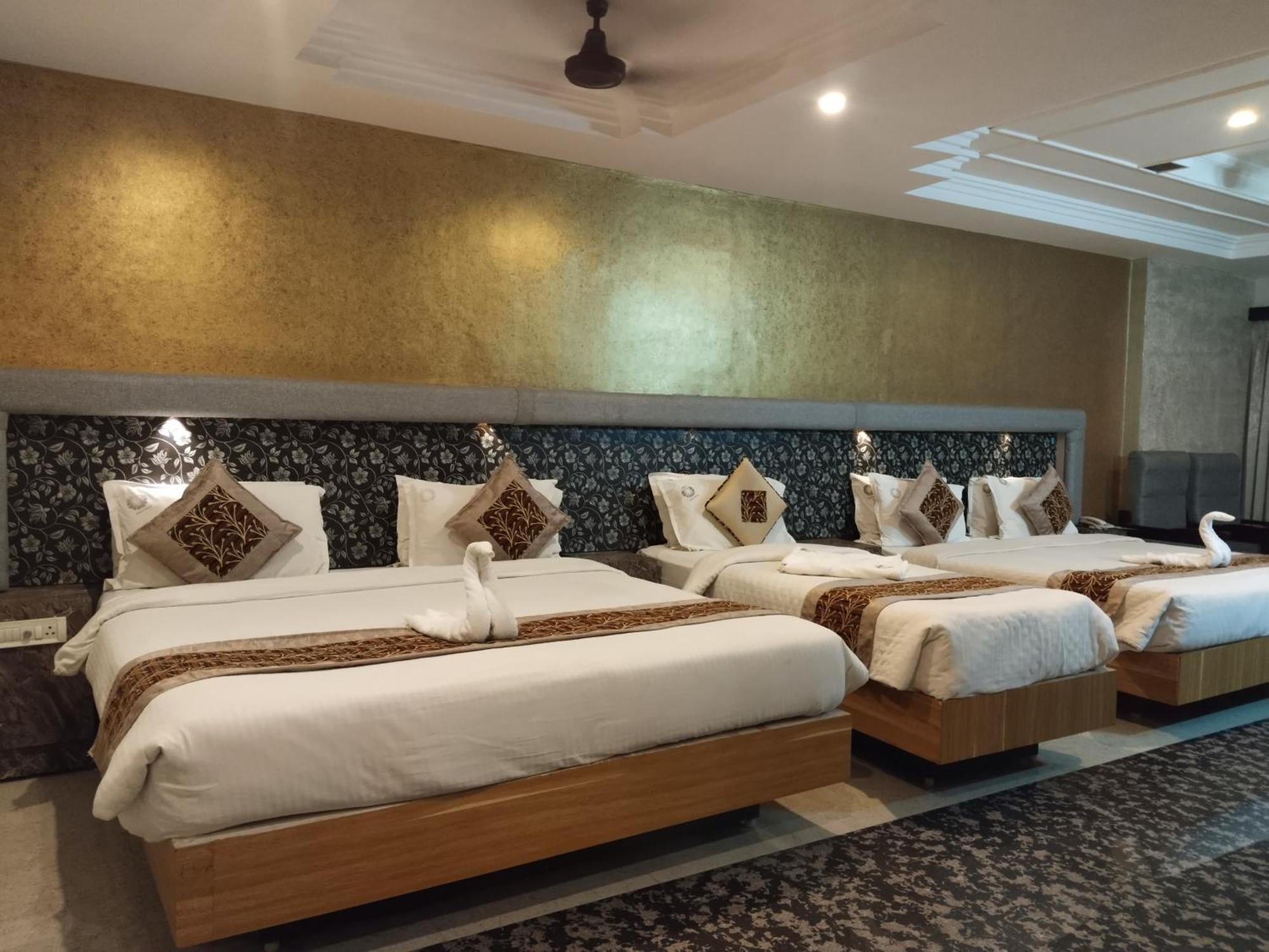 Hotel Mayas Tiruchirappalli Екстериор снимка